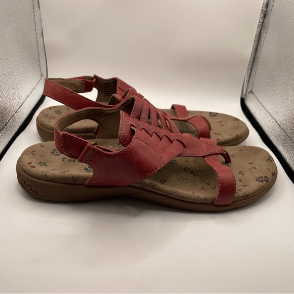 Taos Nirvana Women's Red leather Sandals size 8 - Picture 2 of 9